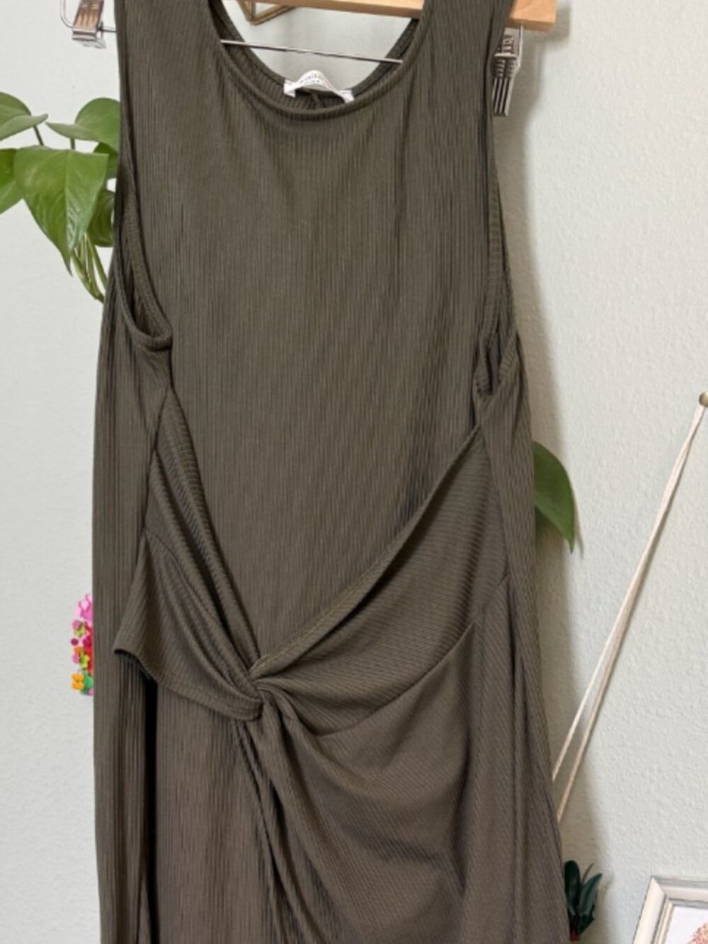 Kaileigh Olive Ribbed Knit Twist-Front Midi Dress - Size L